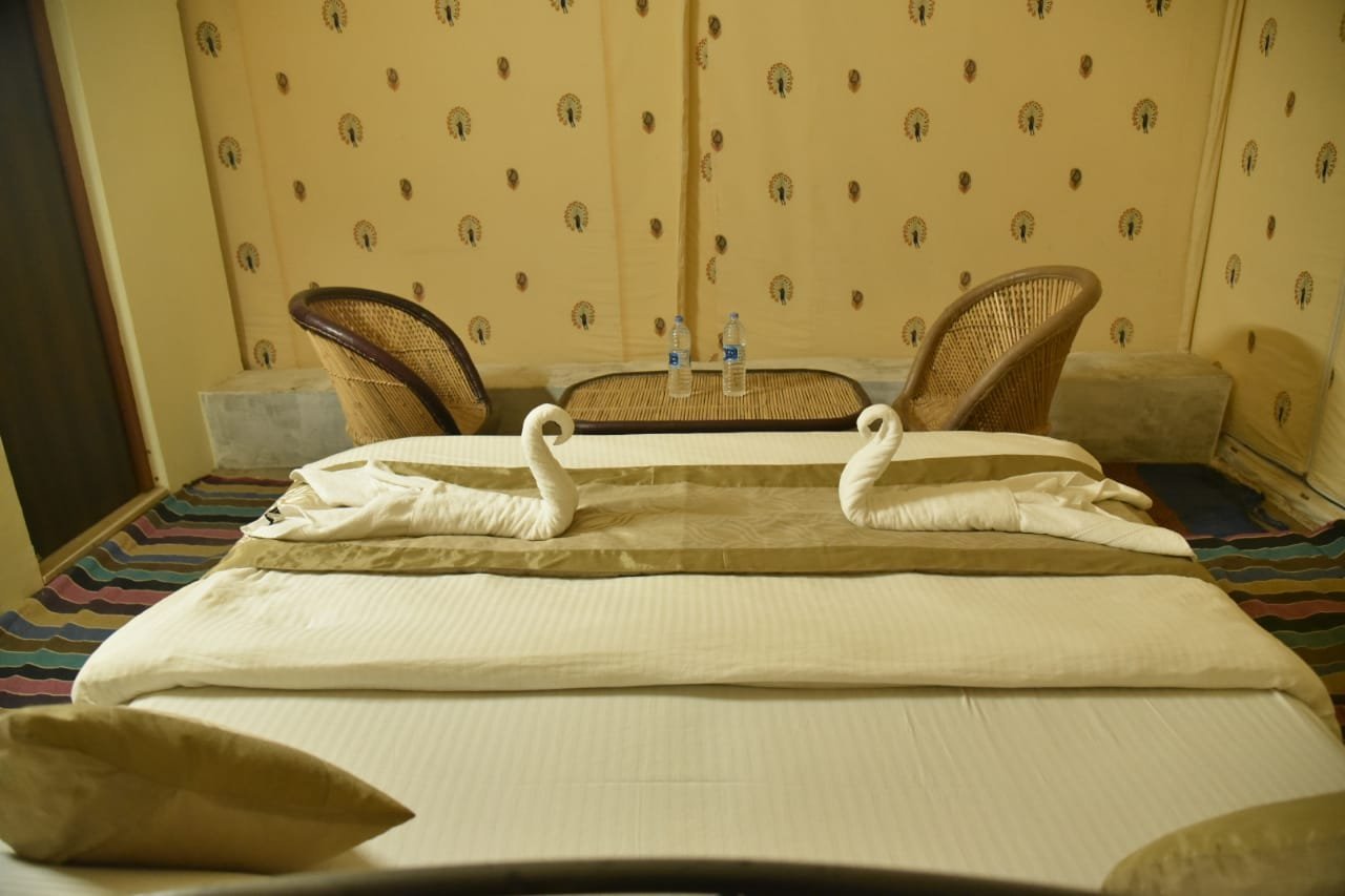 Executive Tent Suite