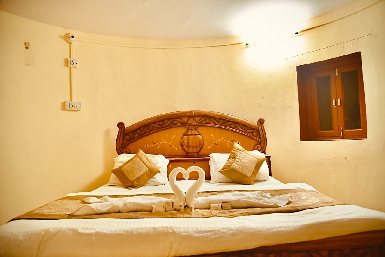 Comfortable Twin Bed Arrangement